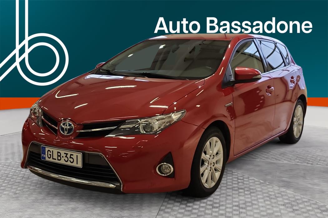 TOYOTA Auris 2014