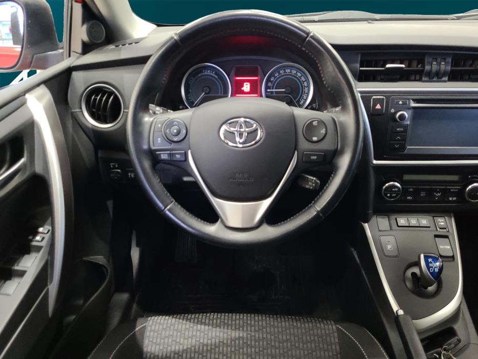 TOYOTA Auris 2014
