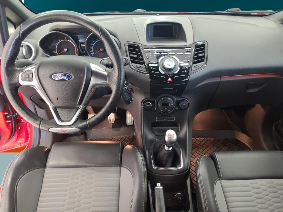 FORD Fiesta 2015