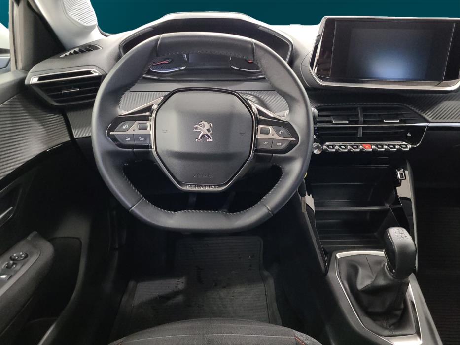 PEUGEOT 208 2021