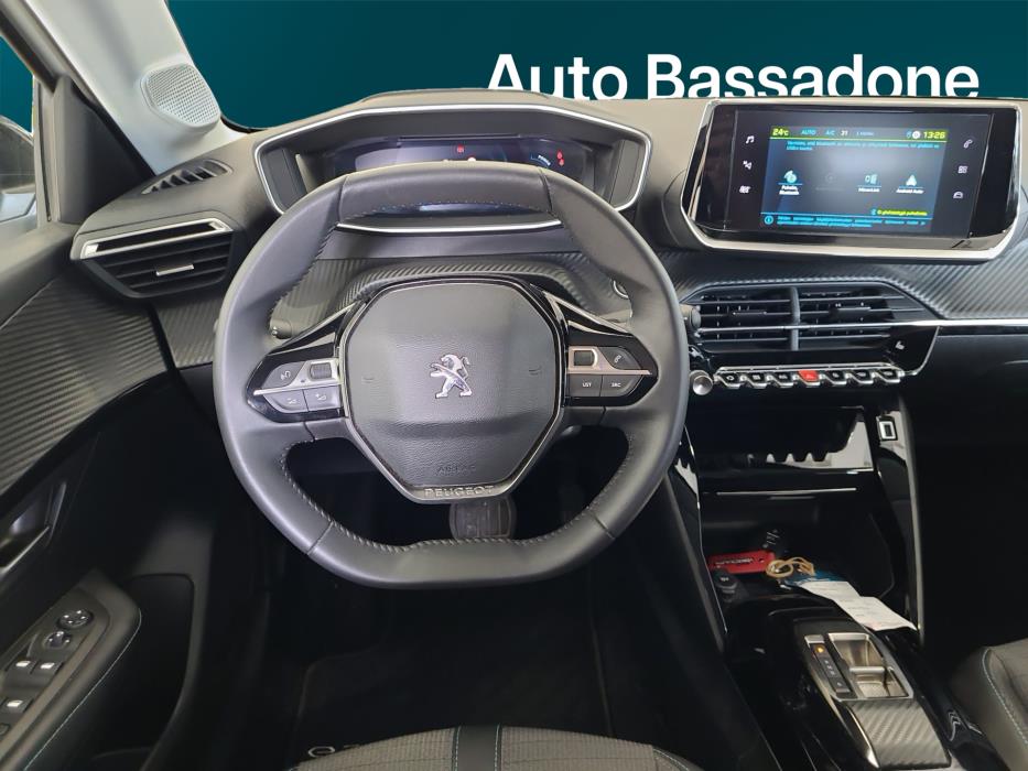 PEUGEOT e-208 2023