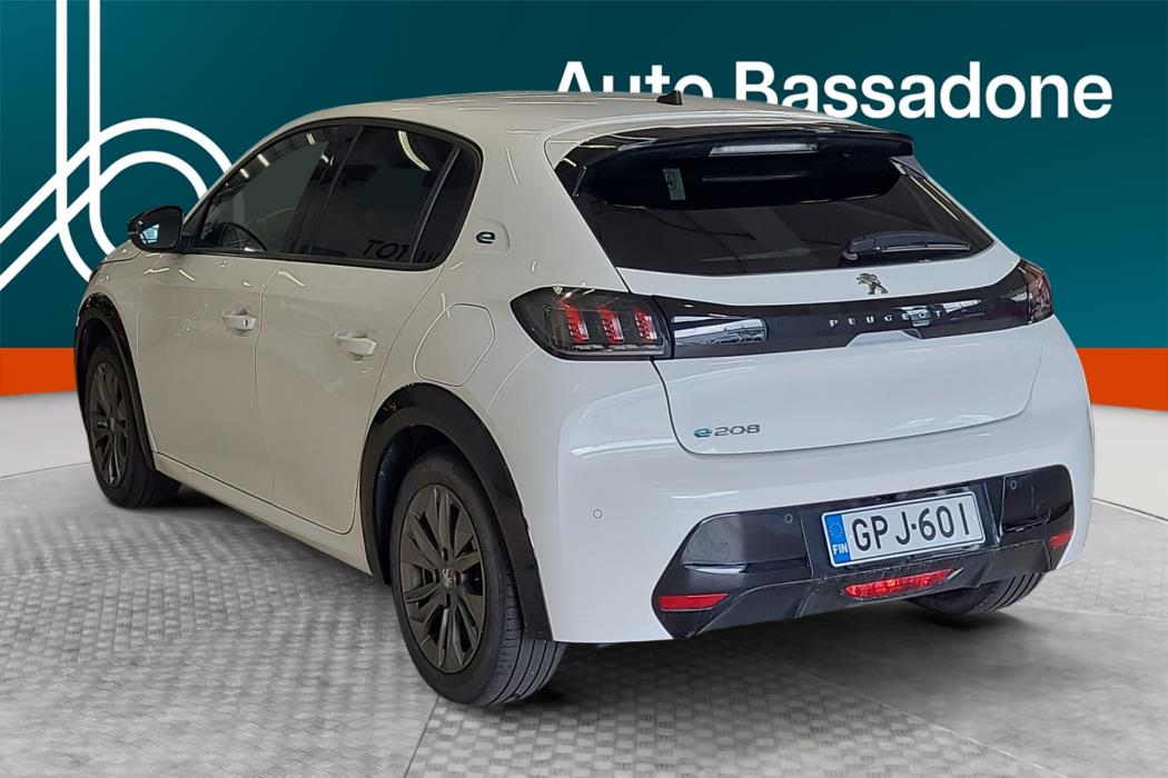 PEUGEOT e-208 2023