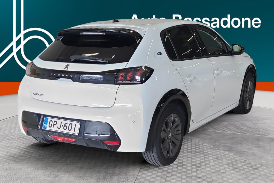 PEUGEOT e-208 2023