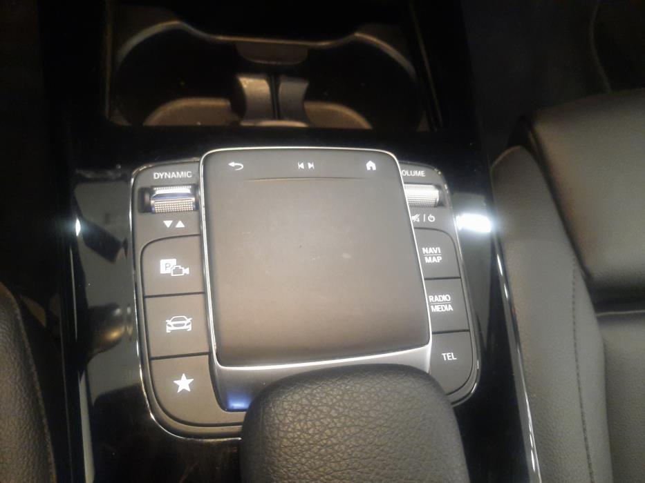 MERCEDES-BENZ CLA 2021