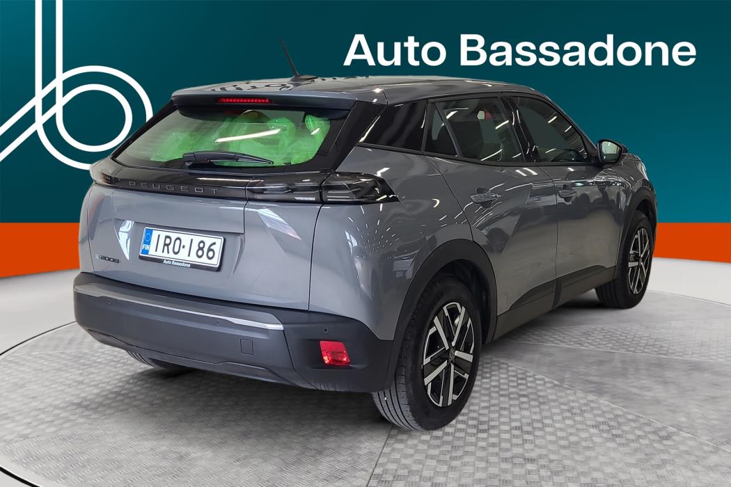 Peugeot e-2008 2023
