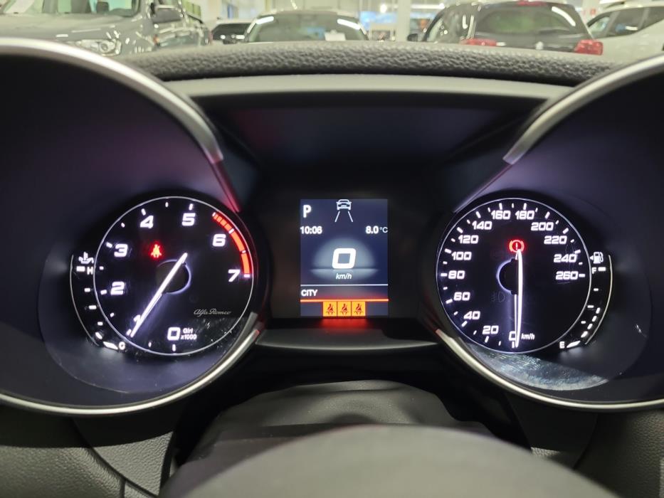 ALFA ROMEO Giulia 2017