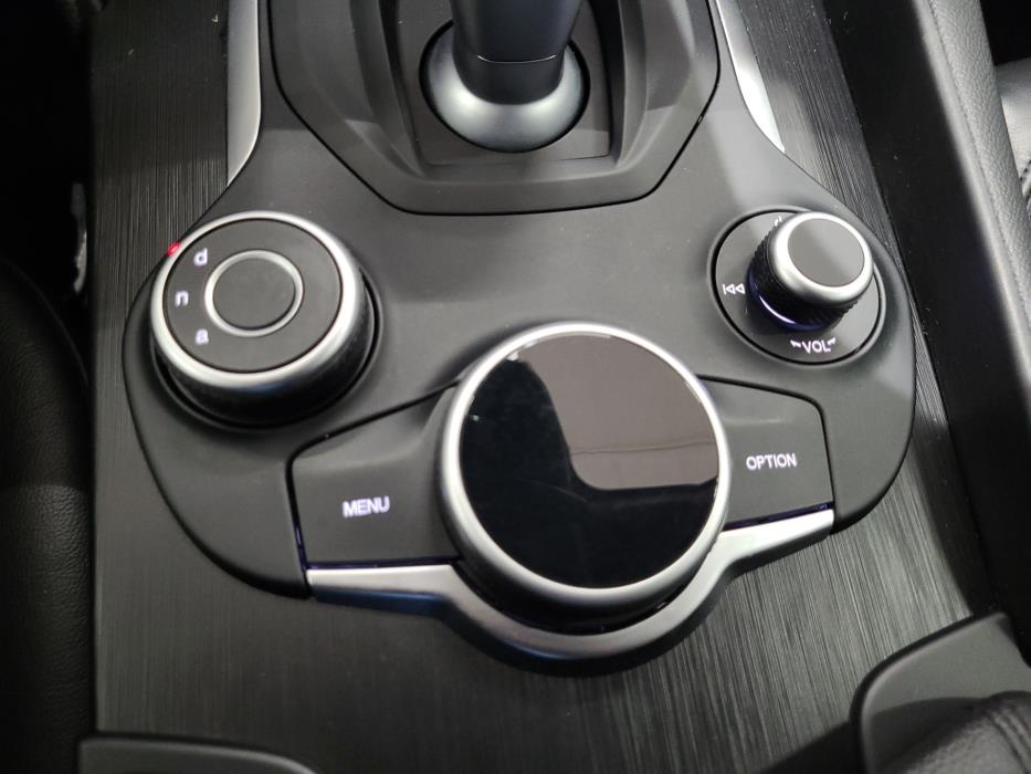 ALFA ROMEO Giulia 2017