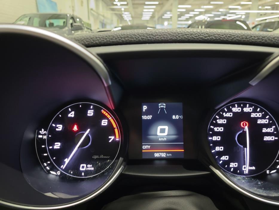 ALFA ROMEO Giulia 2017