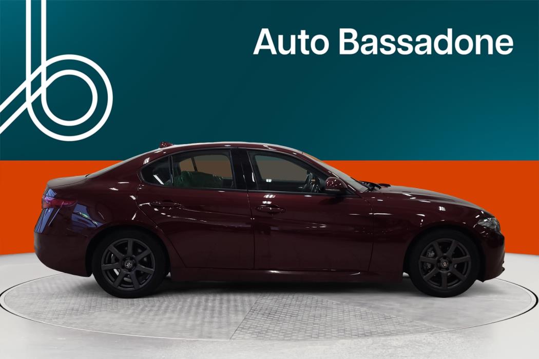 ALFA ROMEO Giulia 2017