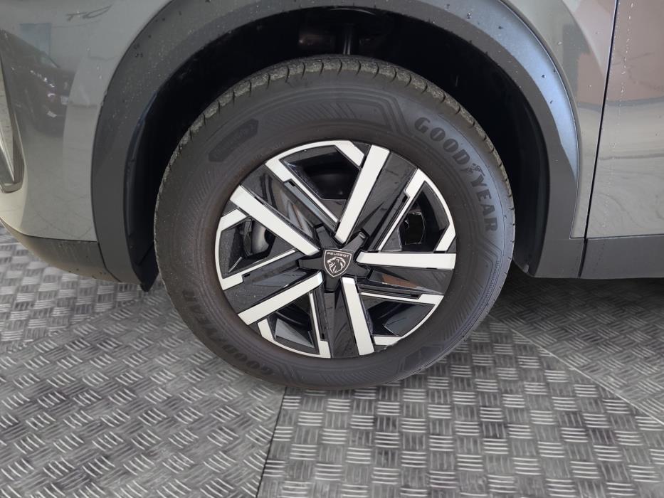 PEUGEOT 2008 2024