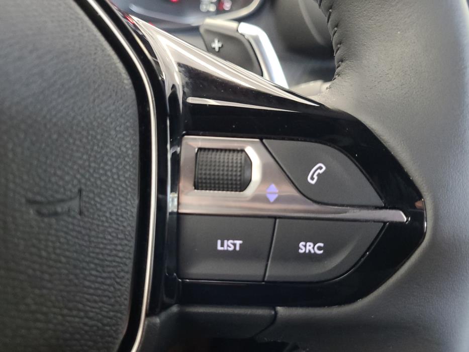 PEUGEOT 2008 2024