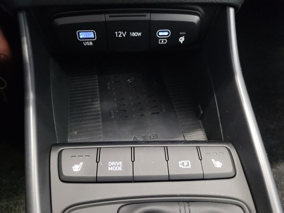 HYUNDAI i20 Hatchback 2025