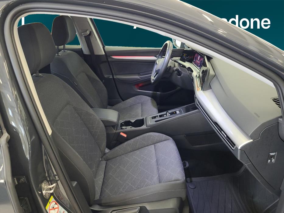 VOLKSWAGEN GOLF 2023