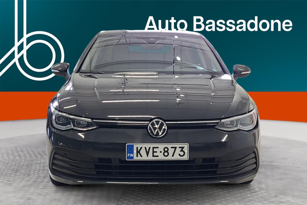 VOLKSWAGEN GOLF 2023