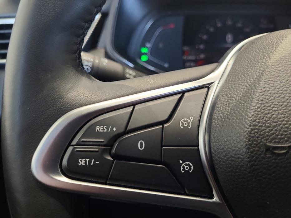 Renault Clio 2023