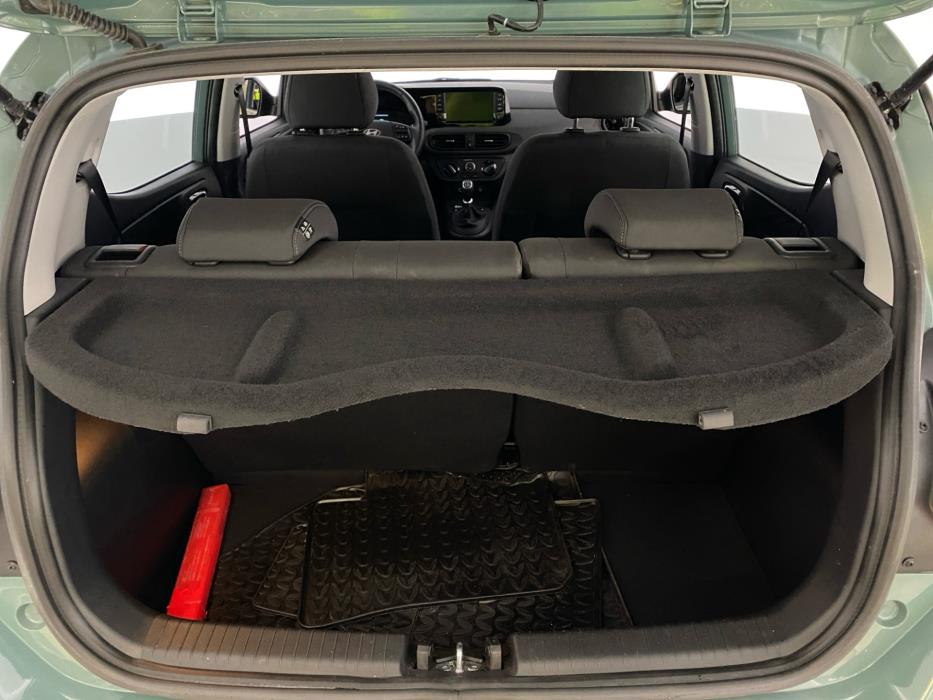 HYUNDAI i10 2024