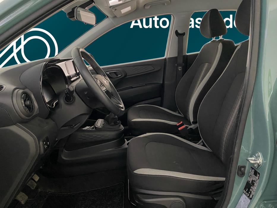 HYUNDAI i10 2024