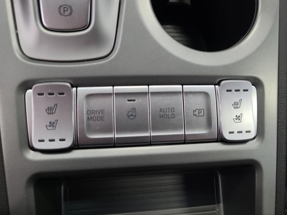 HYUNDAI Kona 2024