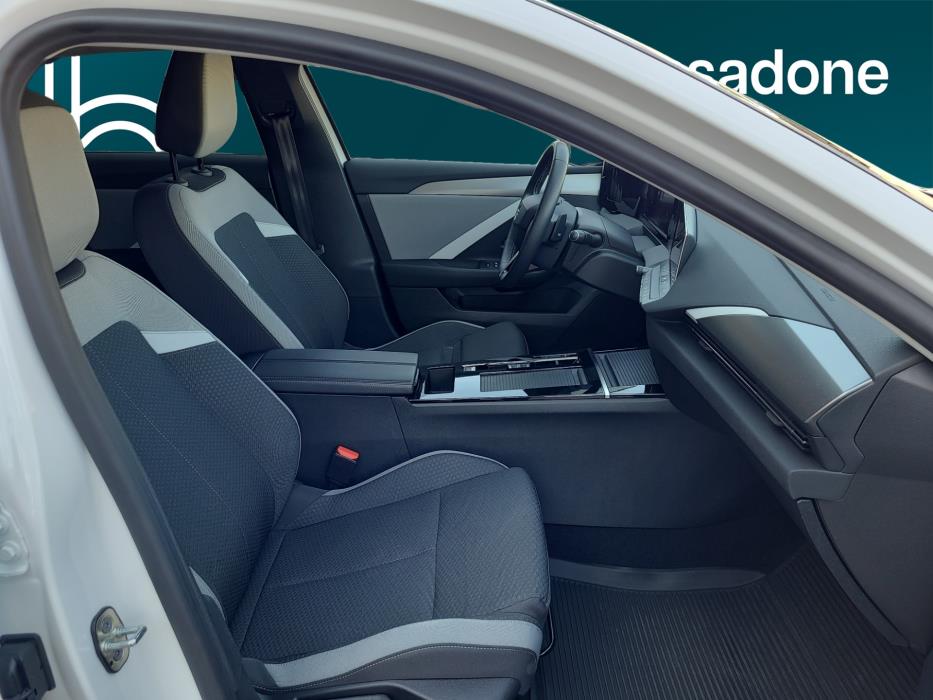OPEL Astra 2024