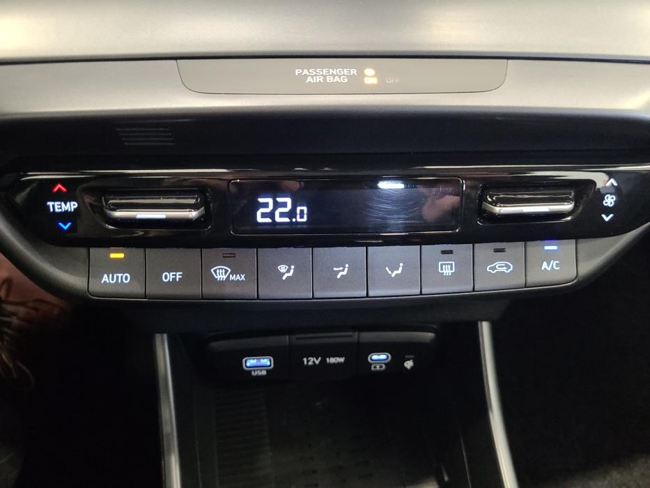 HYUNDAI i20 Hatchback 2025