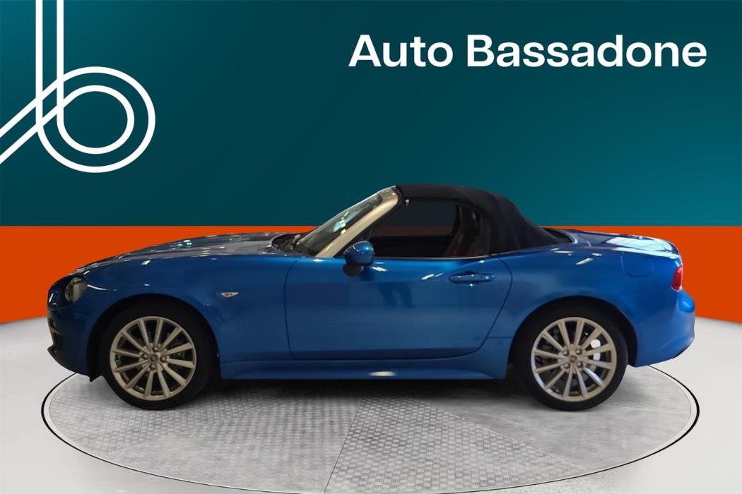 FIAT 124 Spider 2018