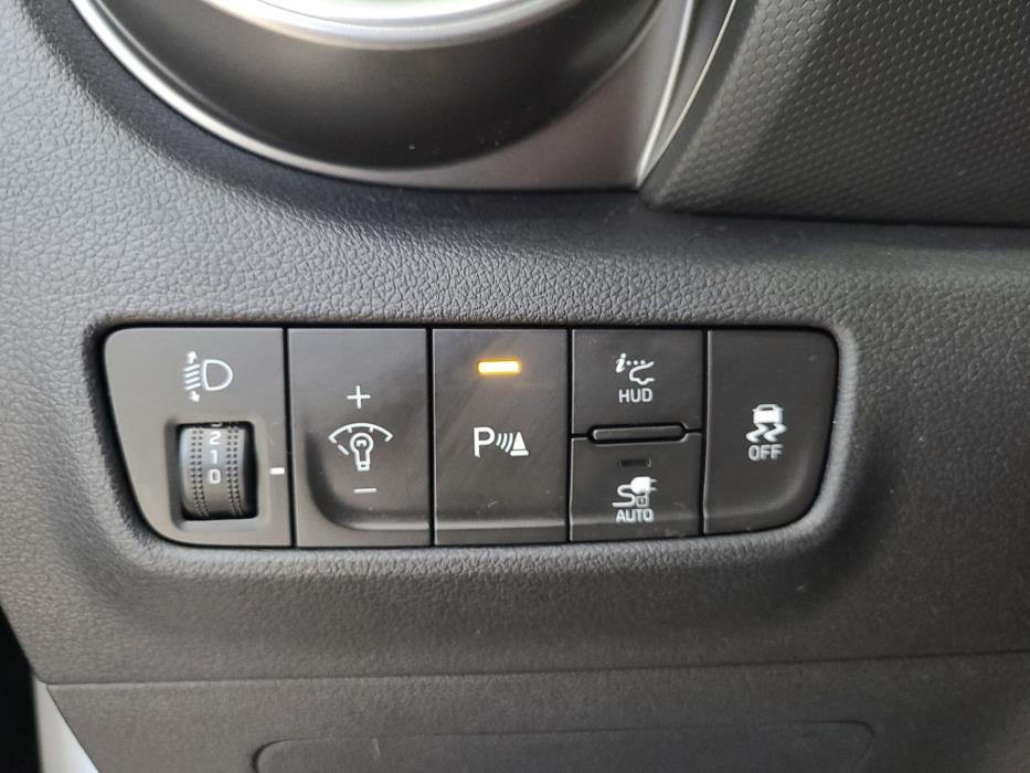HYUNDAI Kona 2021