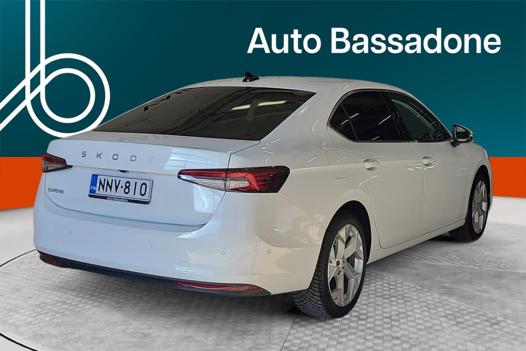 SKODA Superb 2025