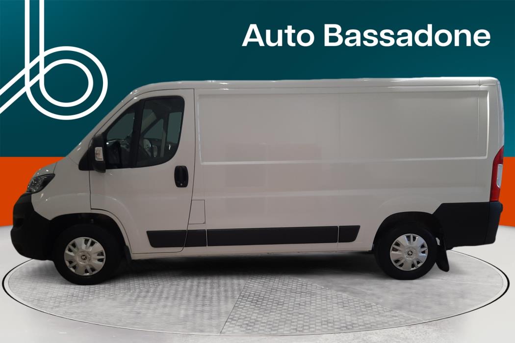 PEUGEOT Boxer 2023