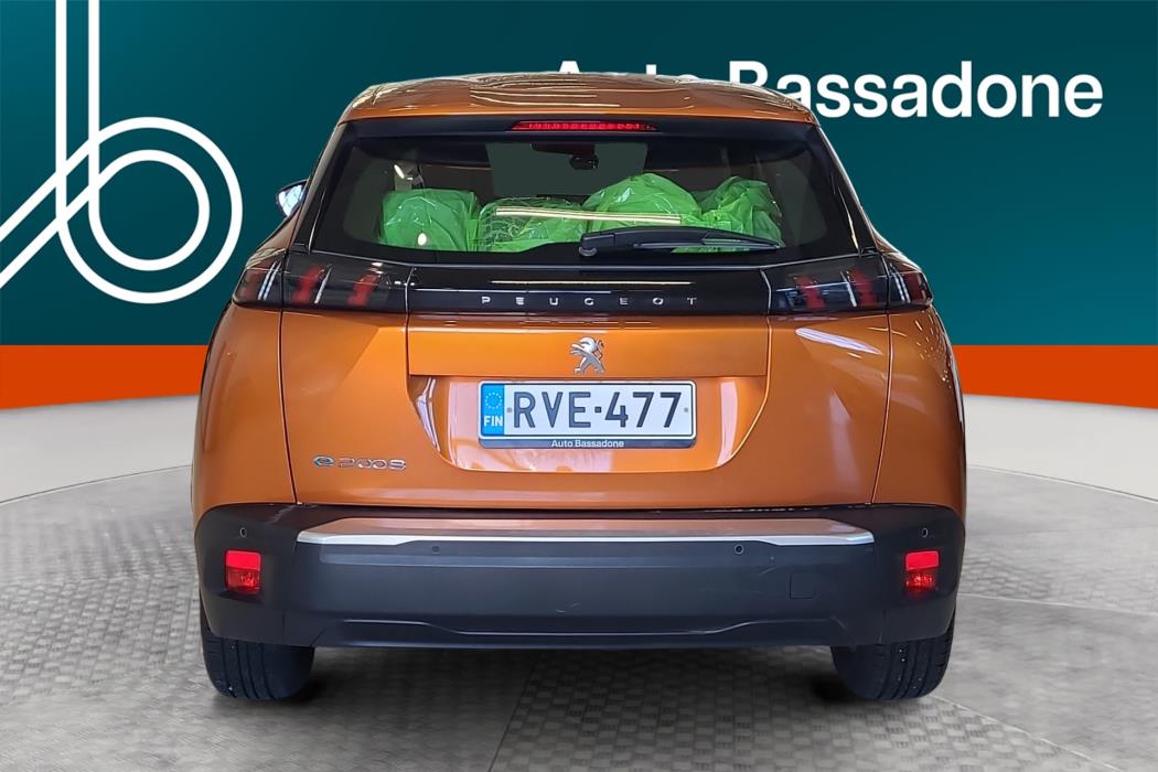 PEUGEOT e-2008 2023