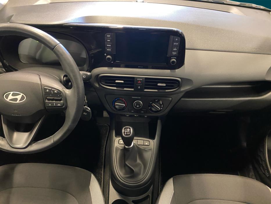 HYUNDAI i10 2024