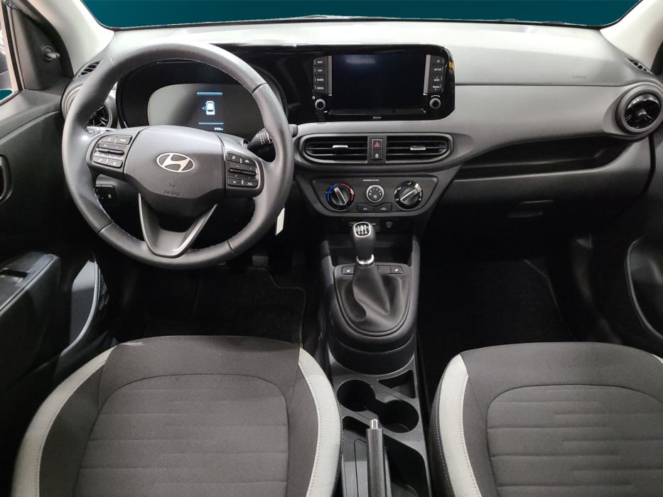 HYUNDAI i10 2024