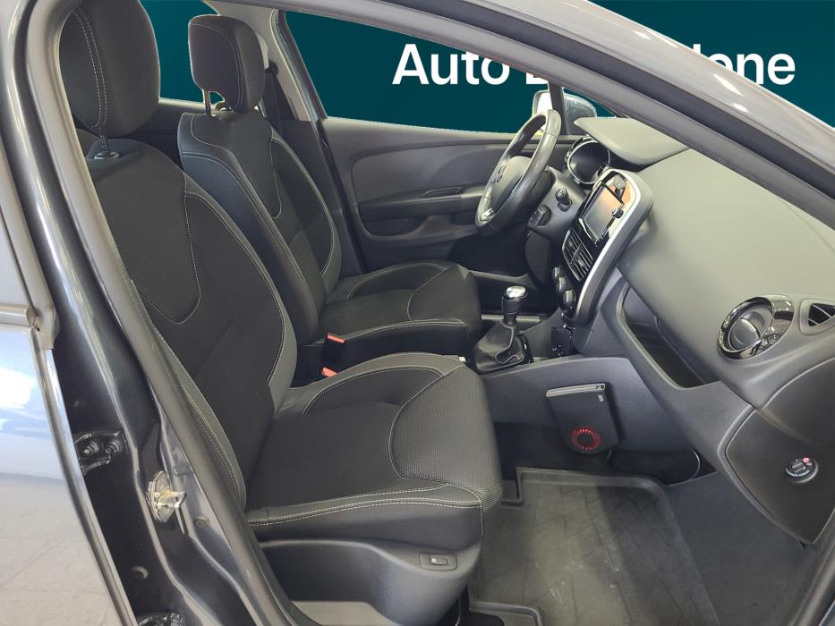 RENAULT Clio 2017