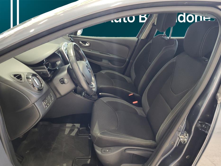 RENAULT Clio 2017