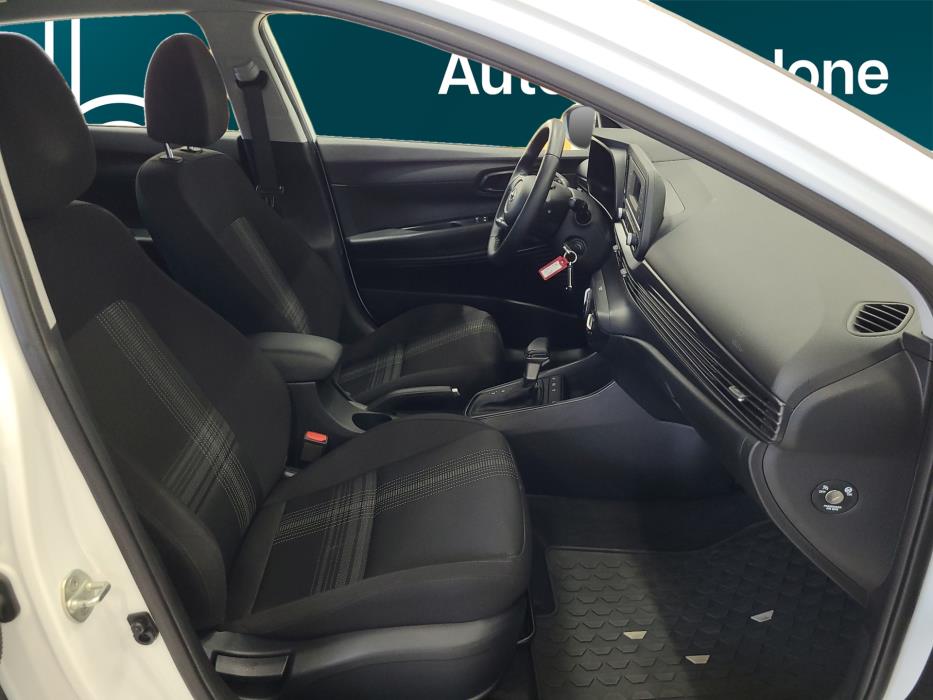 HYUNDAI i20 Hatchback 2022