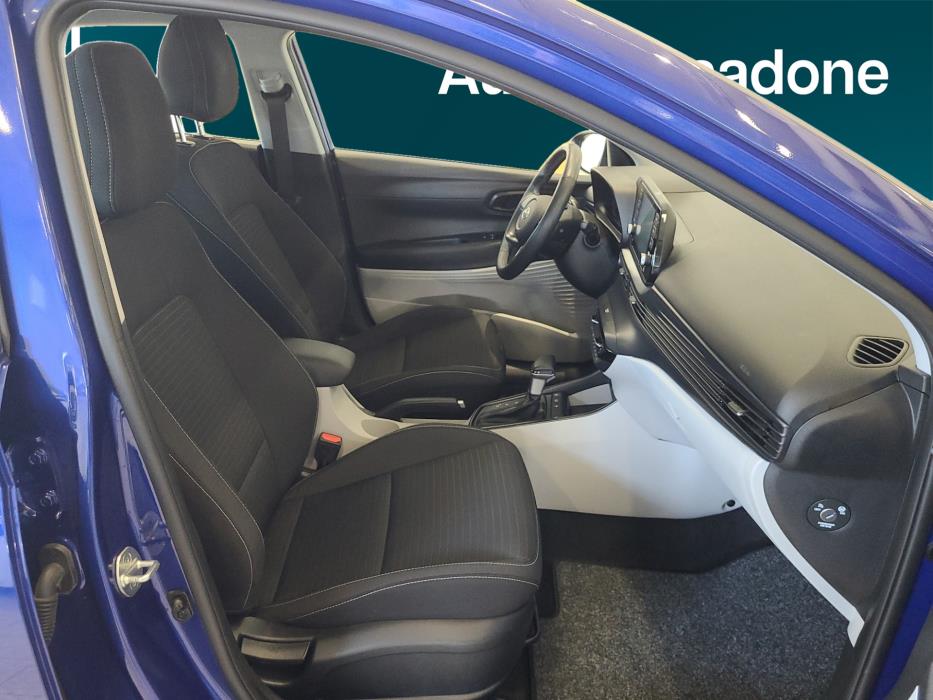 HYUNDAI i20 Hatchback 2021