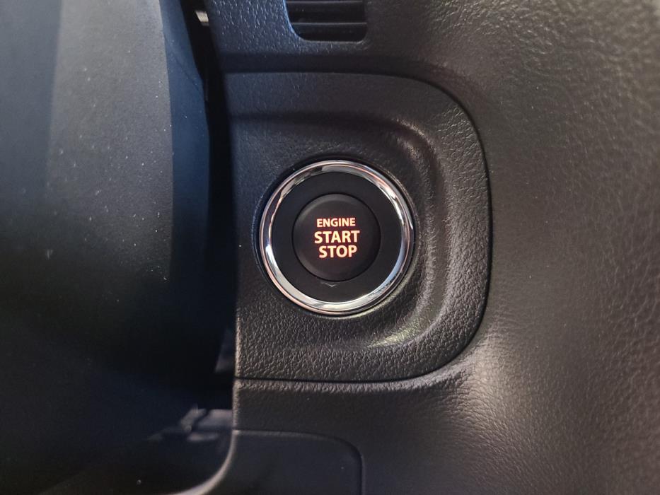SUZUKI Vitara 2025