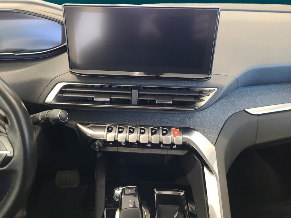 PEUGEOT 3008 2021