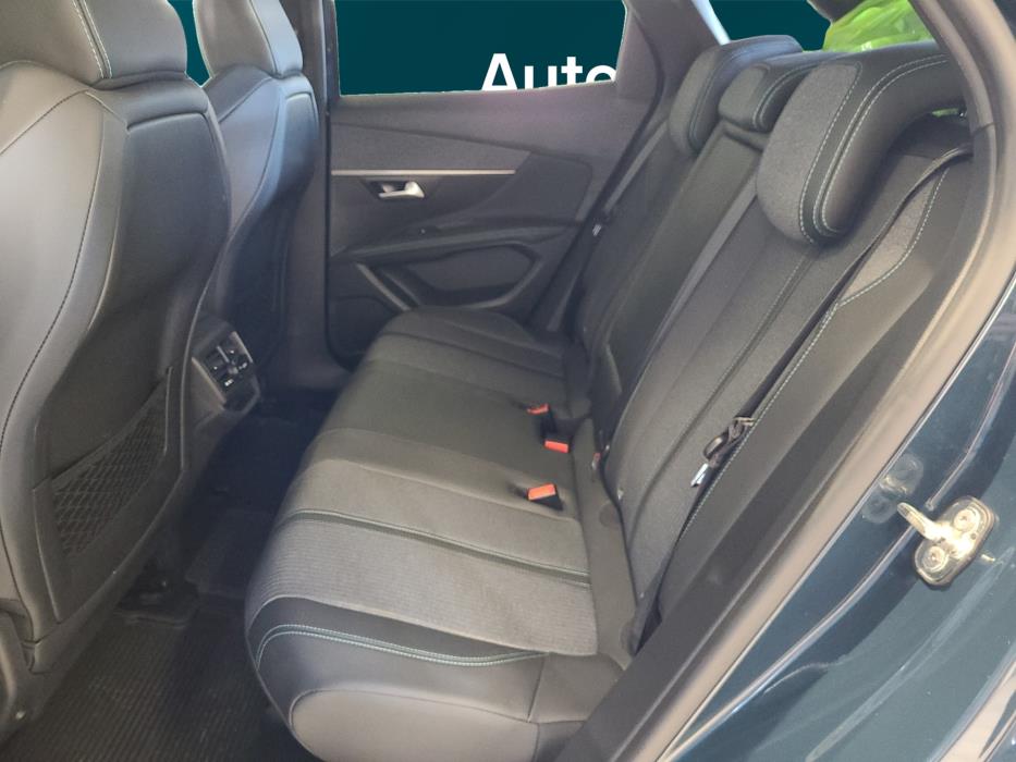 PEUGEOT 3008 2021
