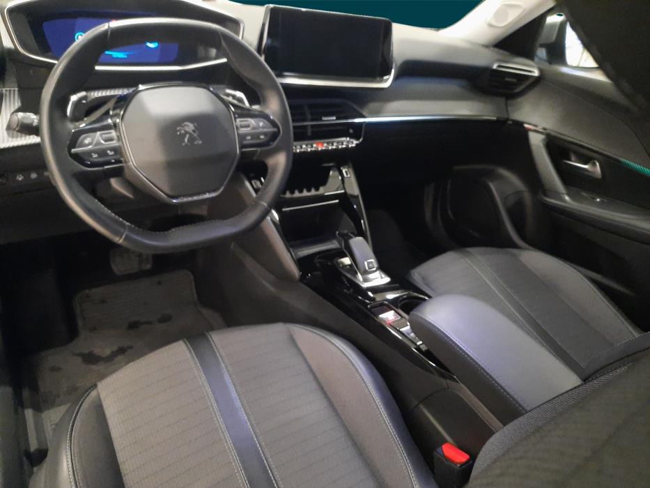 PEUGEOT 2008 2021