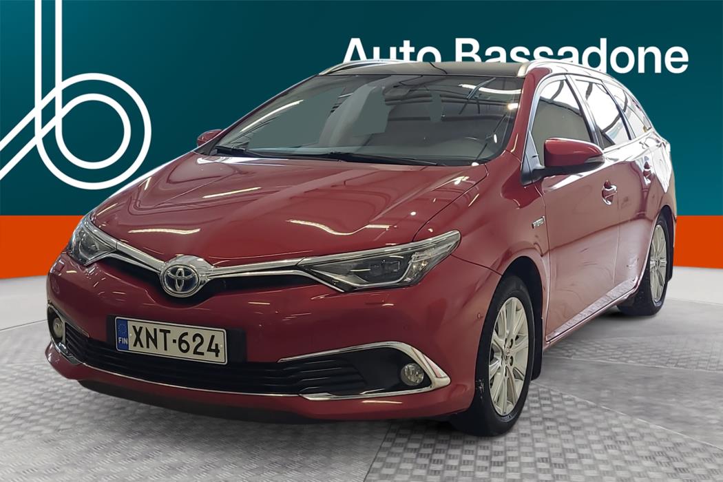 TOYOTA Auris 2016