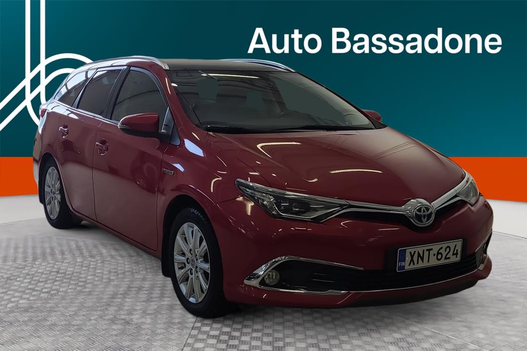 TOYOTA Auris 2016