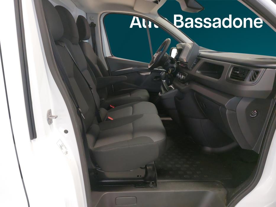 RENAULT Trafic 2023