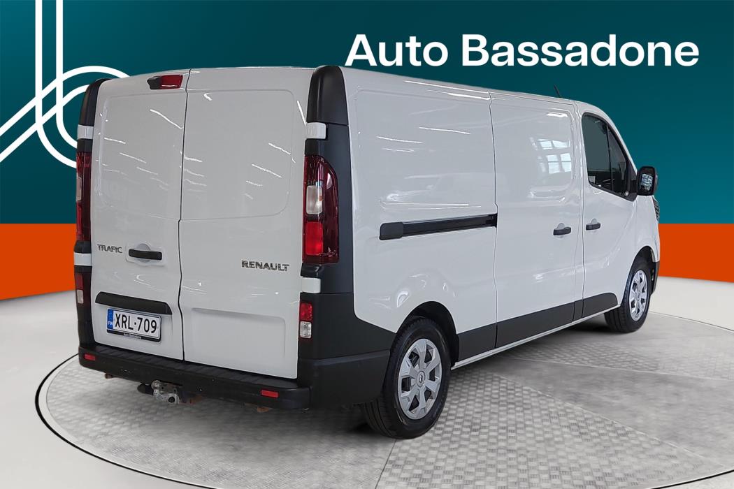 RENAULT Trafic 2023