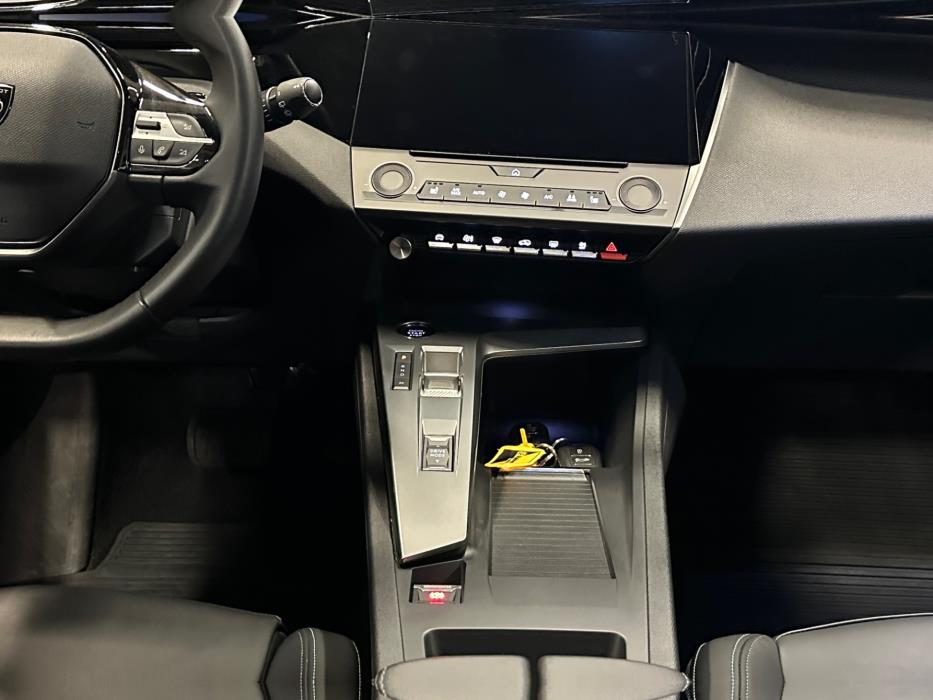 PEUGEOT 308 2023