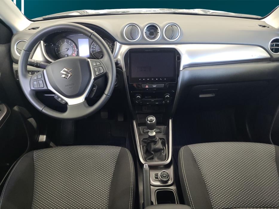 SUZUKI Vitara 2025