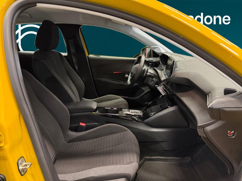 PEUGEOT 208 2022