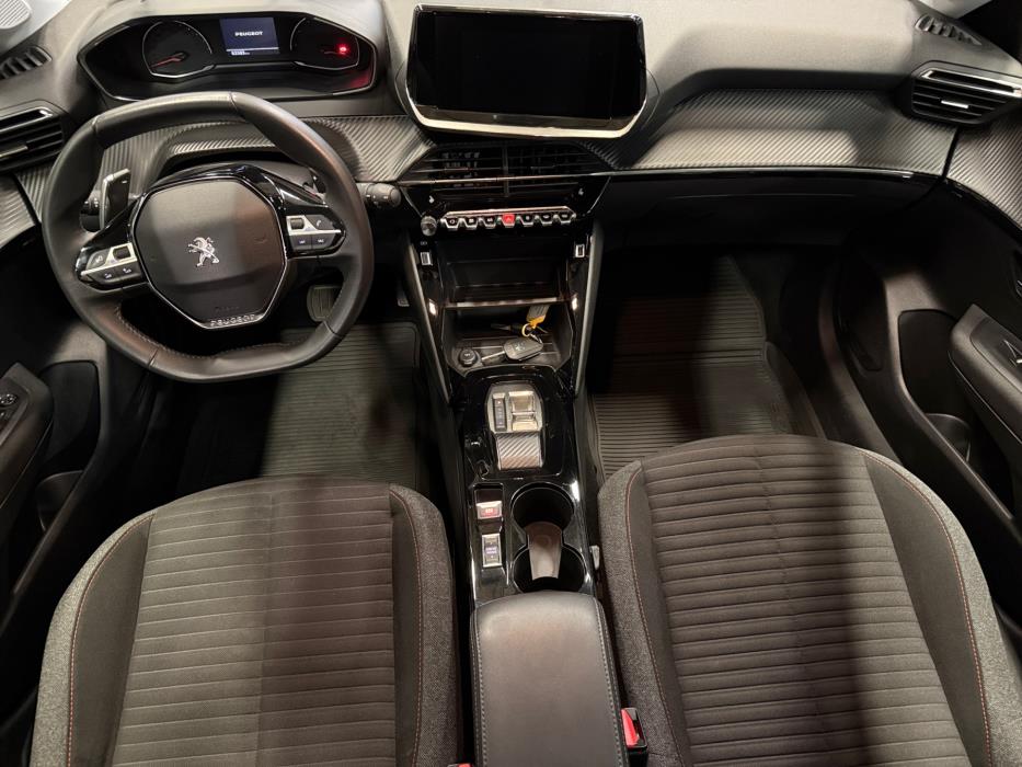 PEUGEOT 208 2022