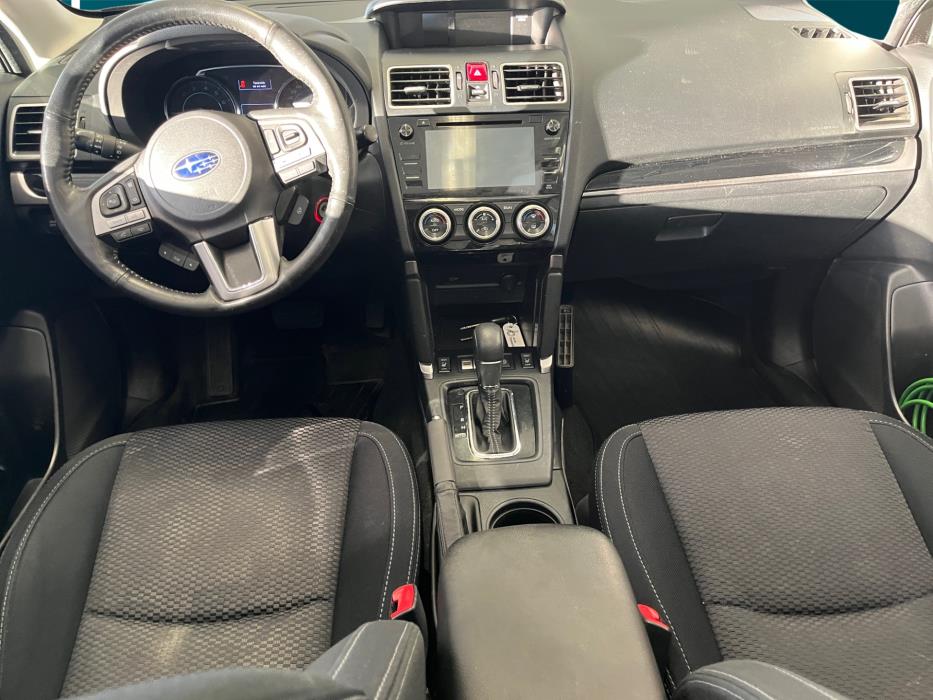 SUBARU Forester 2018