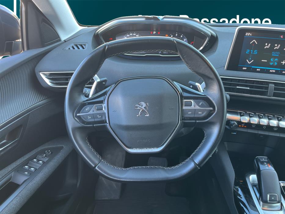 PEUGEOT 3008 2019
