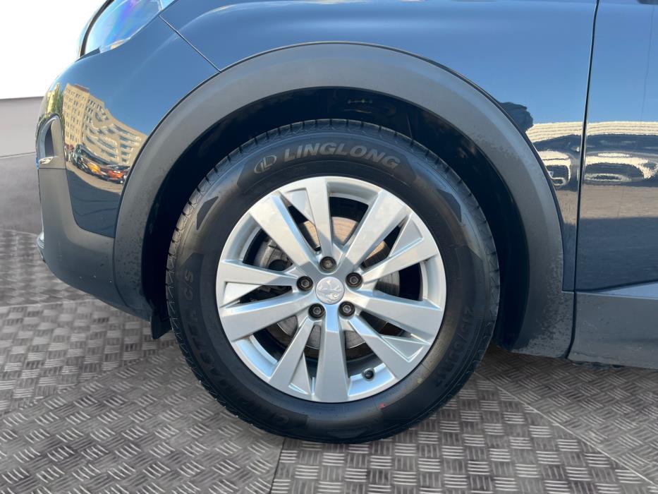 PEUGEOT 3008 2019